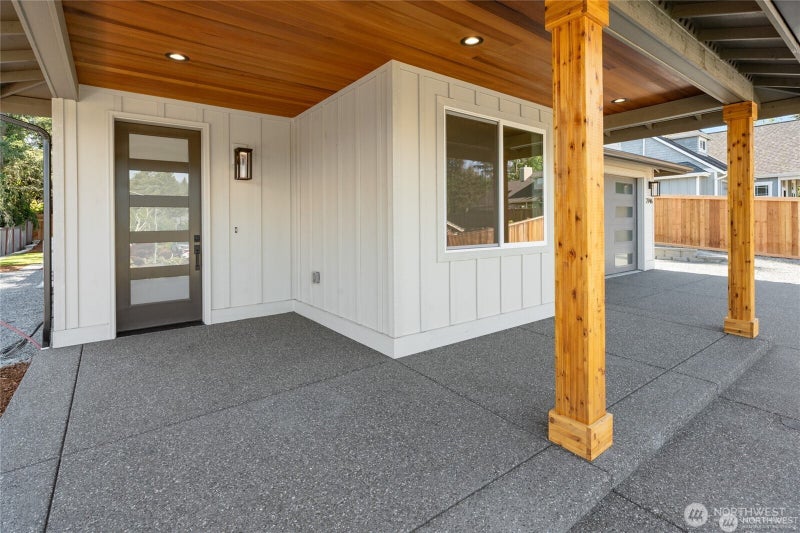 2746 Sunset Court