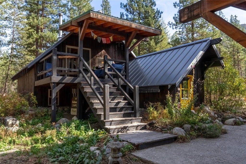 Photo of 51 D E Buttermilk Creek Road RD, Twisp, WA 98856 (MLS # 2595665)