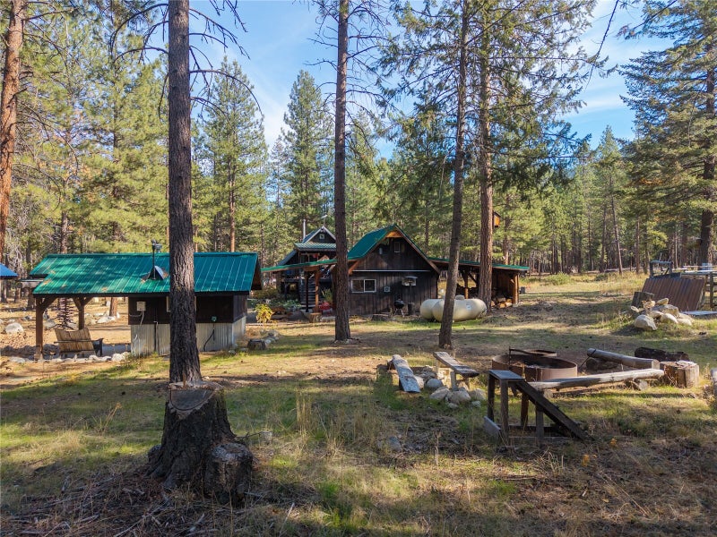 51 E Buttermilk Creek Road