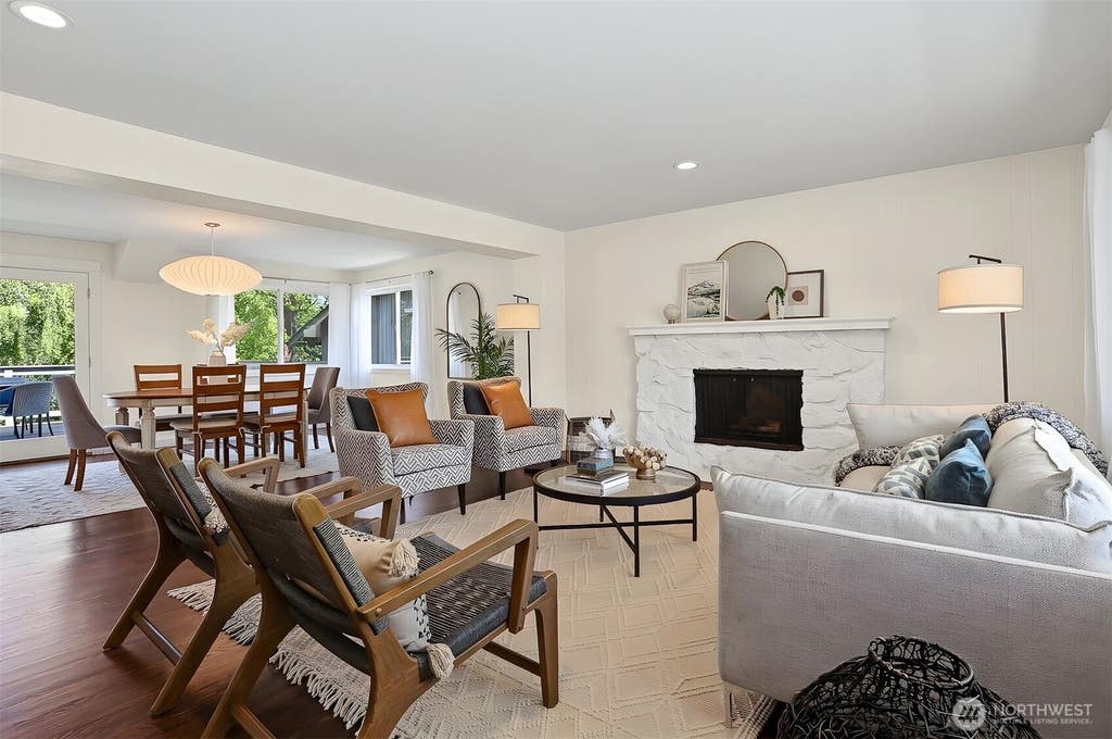Photo of 9652 42nd Avenue NE, Seattle, WA 98115 (MLS # 2567515)