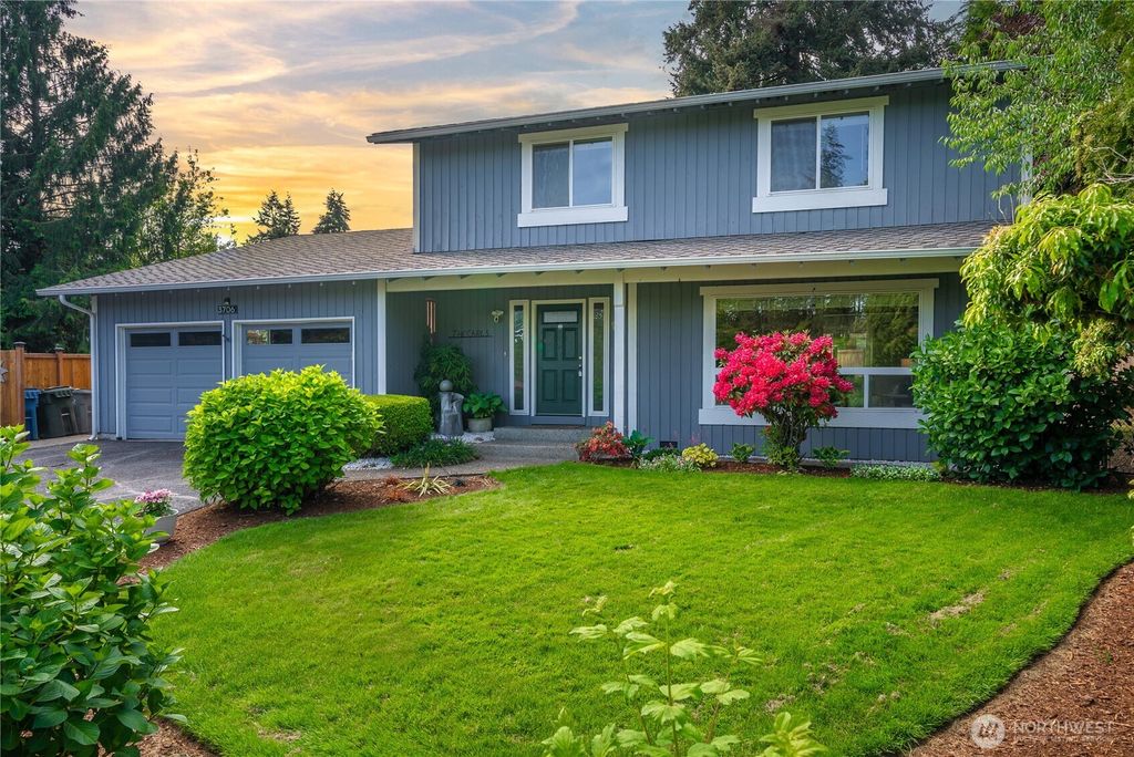 Photo of 3706 S 256th Court, Kent, WA 98032 (MLS # 2523418)