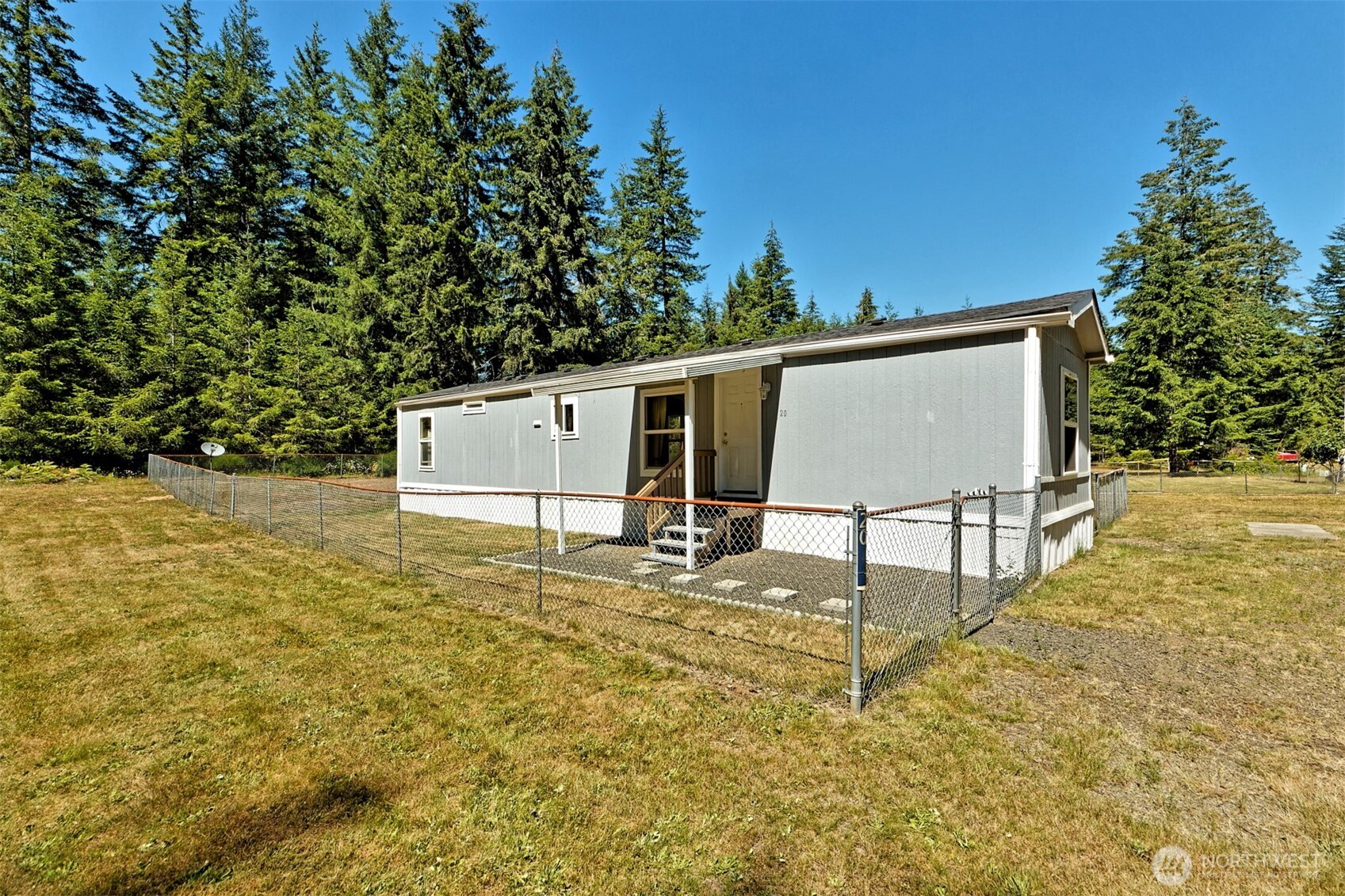 20 W Newberry Lane