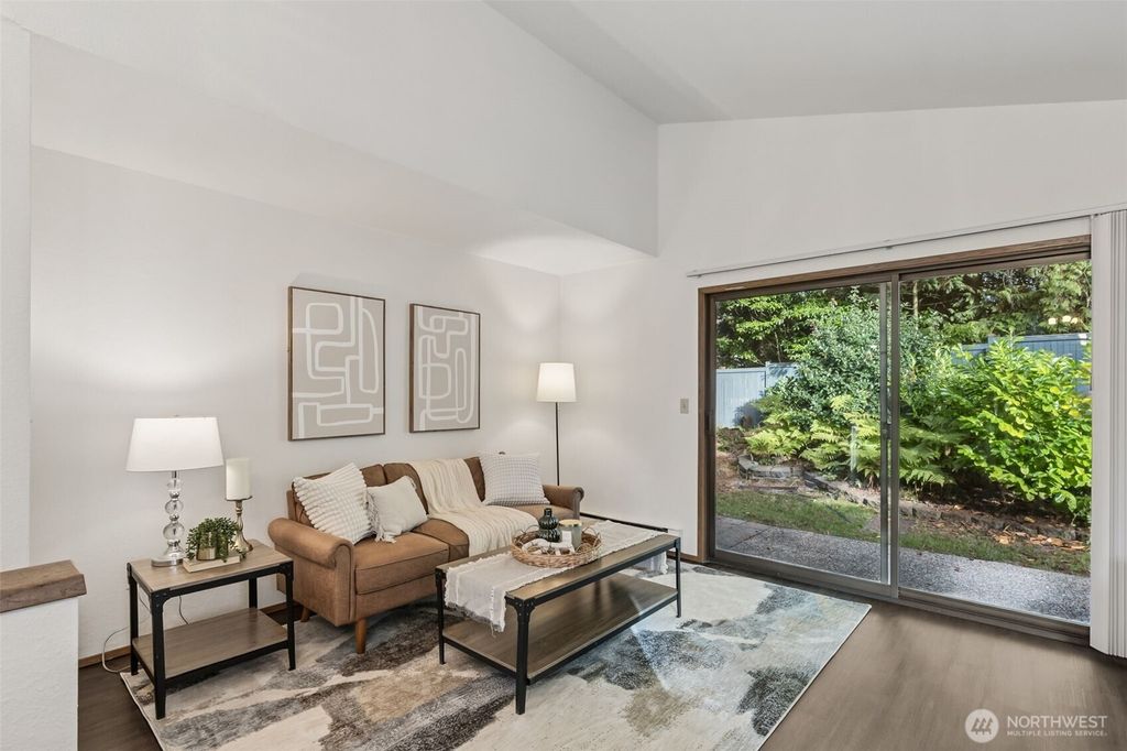 Photo of 3303 134th Place SW #B, Lynnwood, WA 98087 (MLS # 2446291)