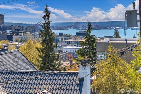 Photo of 215 W Kinnear Place, Seattle, WA 98119 (MLS # 2457677)