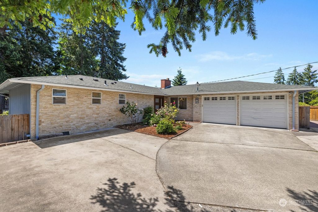 Photo of 15621 Main Street, Bellevue, WA 98008 (MLS # 2101734)
