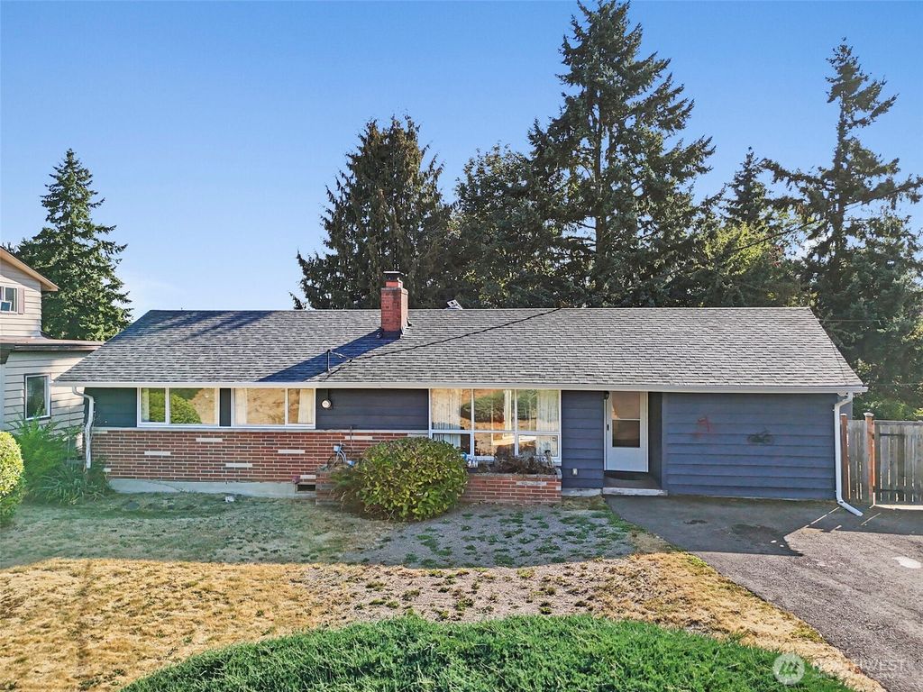Photo of 17732 46th Avenue S, SeaTac, WA 98188 (MLS # 2437646)