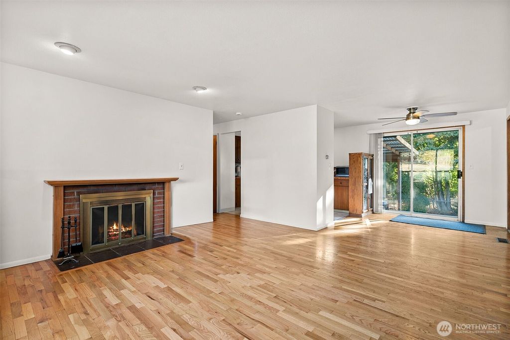 Photo of 17732 46th Avenue S, SeaTac, WA 98188 (MLS # 2437646)