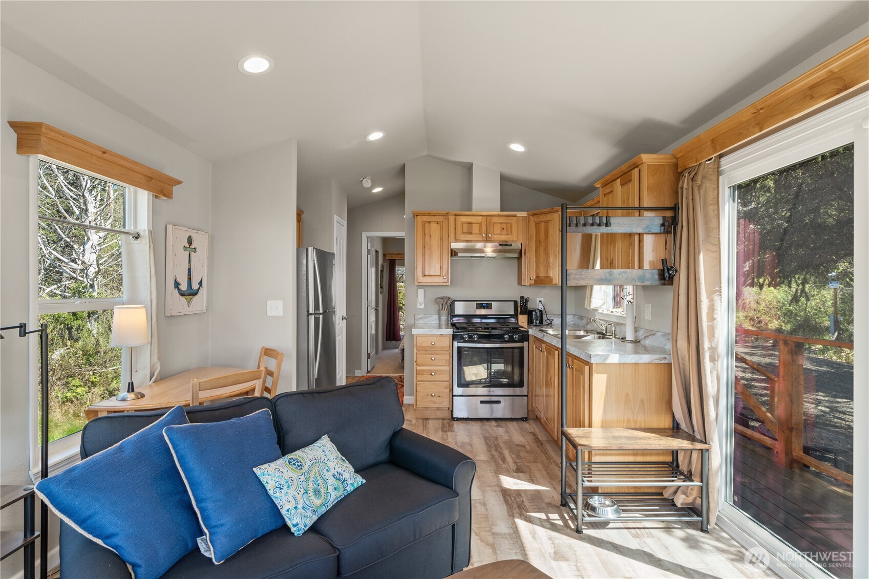 4735 Beach Lane