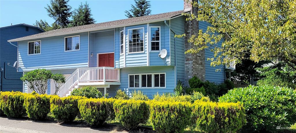 Photo of 5219 123rd Place SE, Everett, WA 98208 (MLS # 1965772)