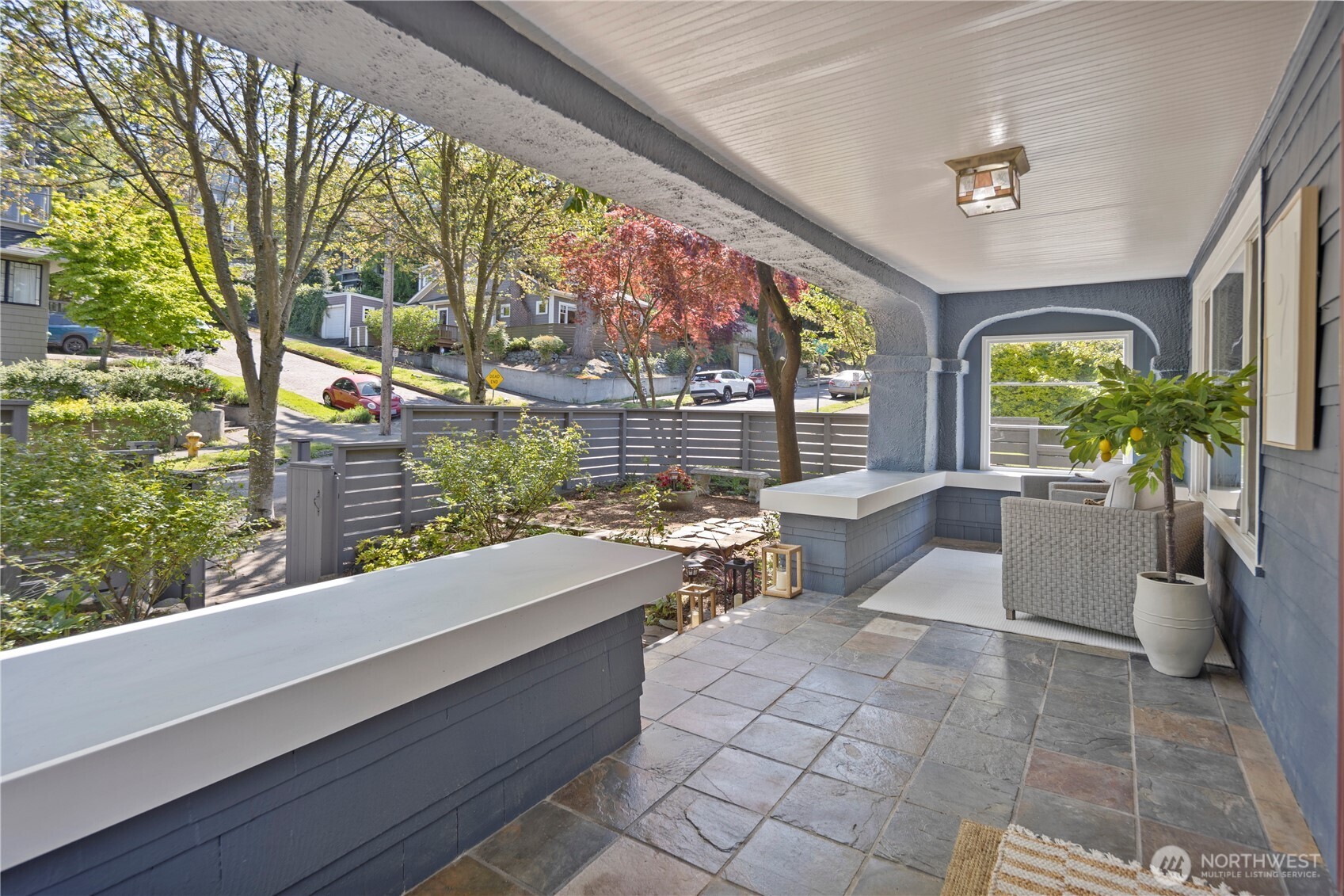 1901 8th Avenue W