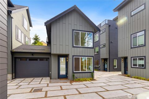 Photo of 115 N 105th Street #B, Seattle, WA 98133 (MLS # 2486535)