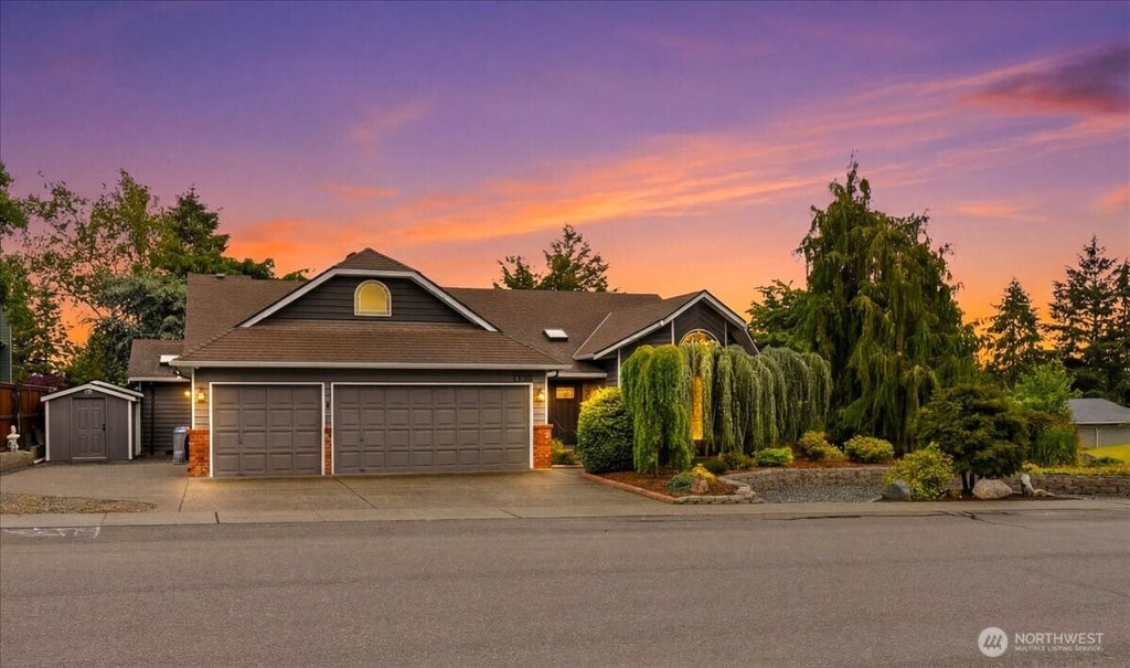 Photo of 1123 SW Kalama Lp LOOP, Oak Harbor, WA 98277 (MLS # 2537013)