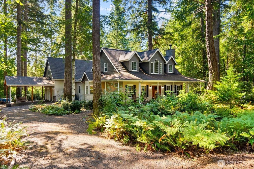 Photo of 1130 E Sunset Hill Road, Shelton, WA 98584 (MLS # 2465418)