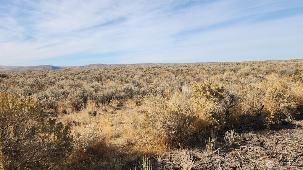 Photo of 0 E Lot 21 E Coyote Trail, Ephrata, WA 98823 (MLS # 2448323)