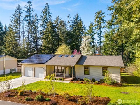 Photo of 6802 33rd Avenue SE, Lacey, WA 98503 (MLS # 2510930)