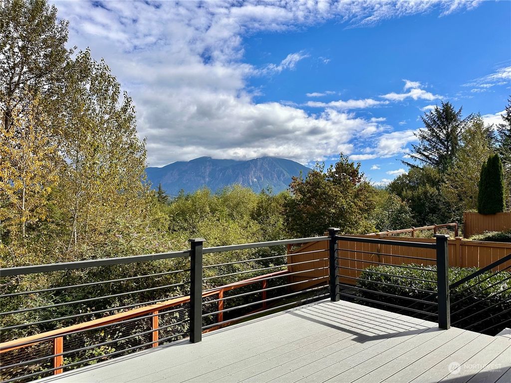 Photo of 37110 SE Gala Court, Snoqualmie, WA 98065 (MLS # 2292340)