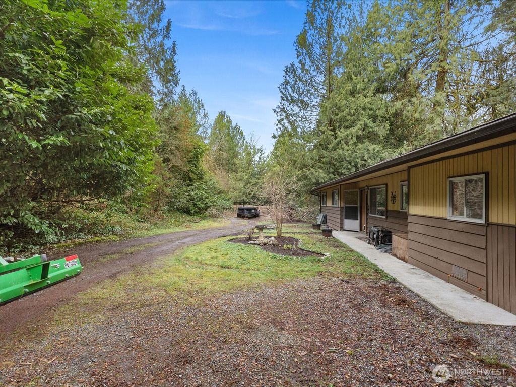 Photo of 24325 SE Tiger Mountain Road, Issaquah, WA 98027 (MLS # 2345850)