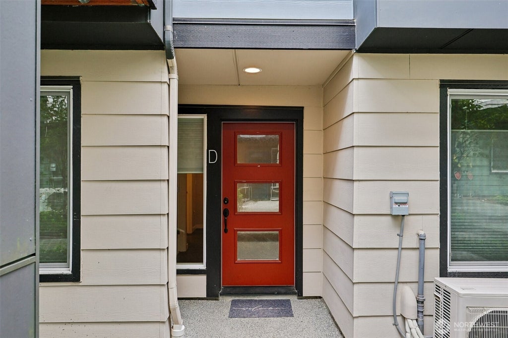 Photo of 615 238th Street SE #D, Bothell, WA 98021 (MLS # 2543682)