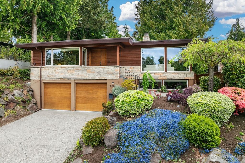 Photo of 3246 44th Avenue W, Seattle, WA 98199 (MLS # 2353326)