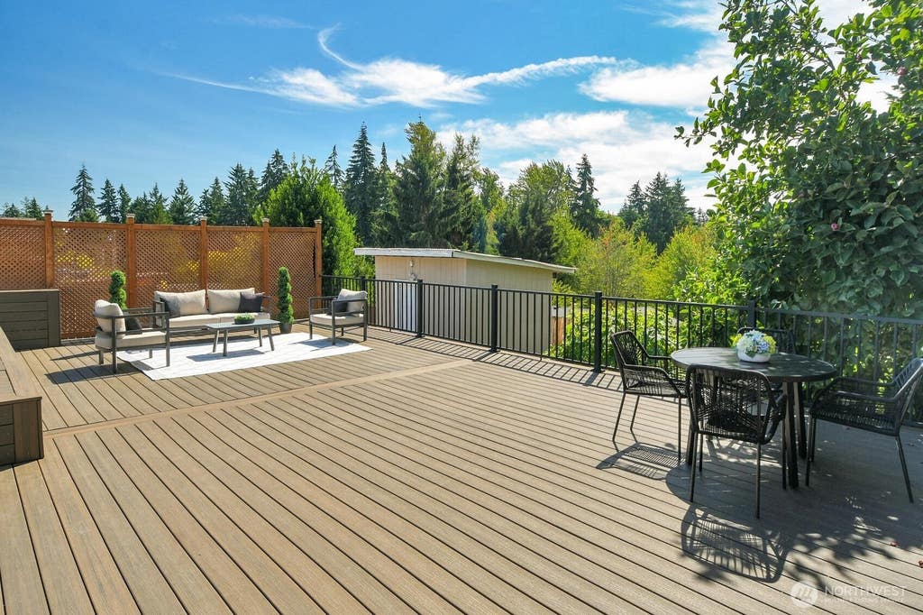 Photo of 10241 SE 126 Avenue SE, Renton, WA 98056 (MLS # 2558193)