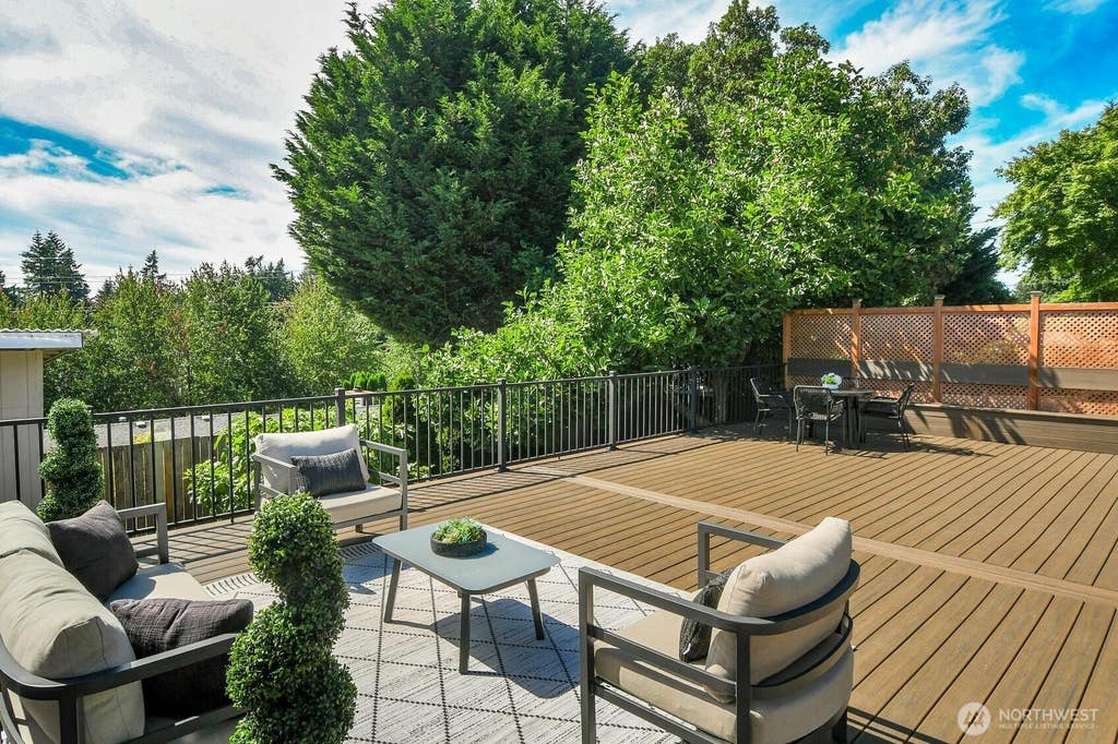 Photo of 10241 SE 126 Avenue SE, Renton, WA 98056 (MLS # 2558193)