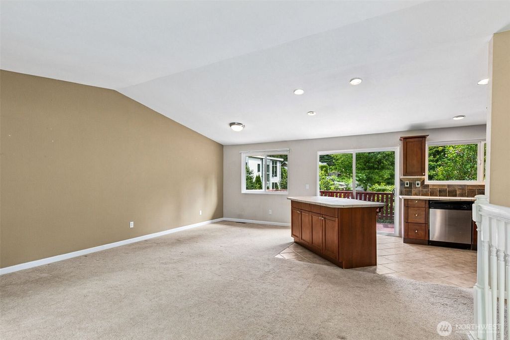 Photo of 814 217th Pl NE Pl, Sammamish, WA 98074 (MLS # 2379449)