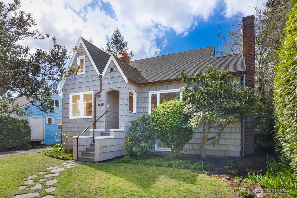 Photo of 14321 37th Avenue NE, Seattle, WA 98125 (MLS # 2503255)