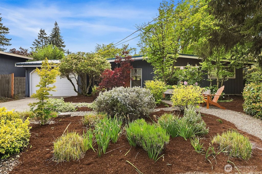 Photo of 15871 NE 1st Street, Bellevue, WA 98008 (MLS # 2362620)