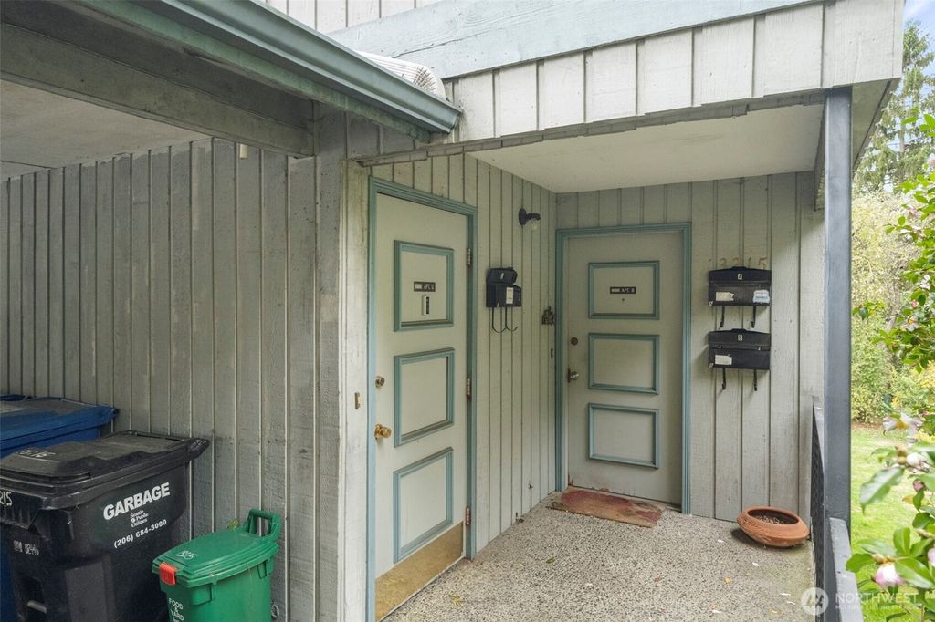 Photo of 13215 35th Avenue NE, Seattle, WA 98125 (MLS # 2484318)