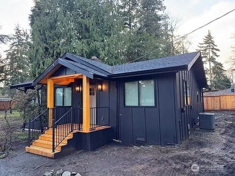 Photo of 209 SW 132nd Street, Burien, WA 98146 (MLS # 2472143)