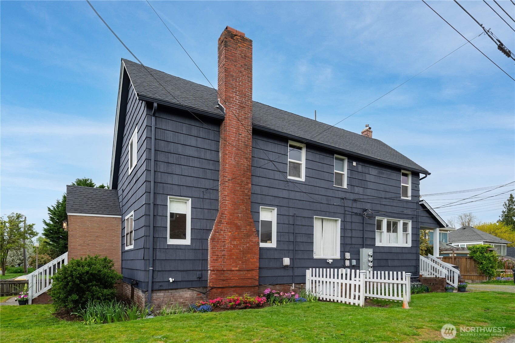 2609 N 8th Street