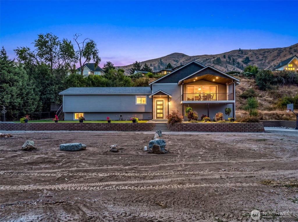 Photo of 64 Spurlock Lane, Monitor, WA 98836 (MLS # 2576357)