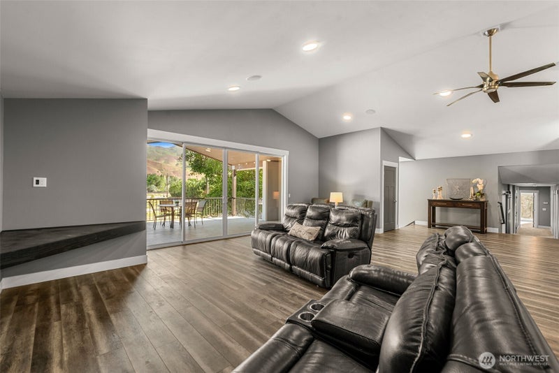 64 Spurlock Lane