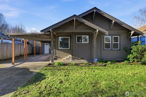 Photo of 507 18th Ave Ave, Longview, WA 98632 (MLS # 2465689)