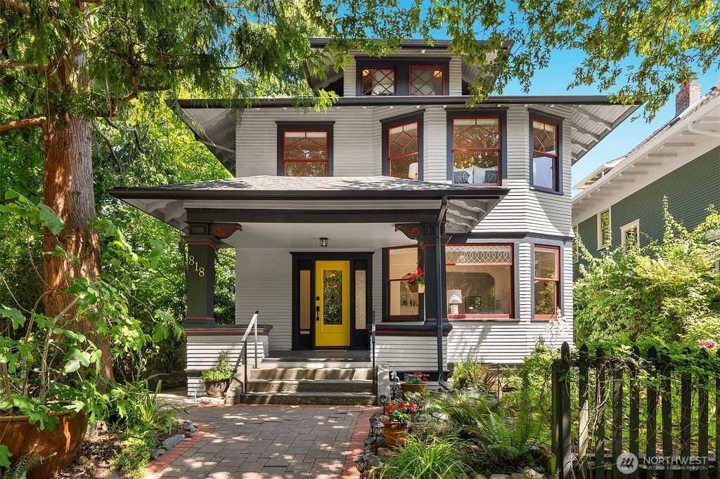 Photo of 818 19th Avenue Ave, Seattle, WA 98122 (MLS # 2409978)