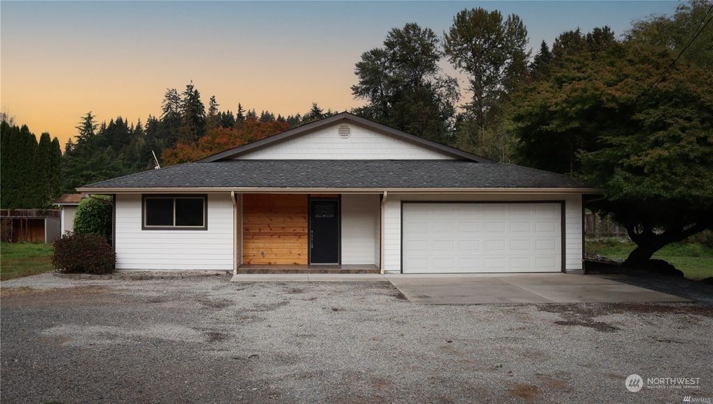 Photo of 1804 Larch Way, Lynnwood, WA 98036 (MLS # 2034360)