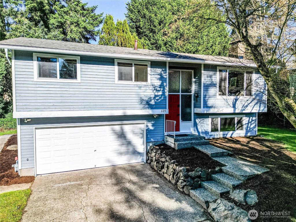 Photo of 625 215th Street SW, Bothell, WA 98021 (MLS # 2468387)