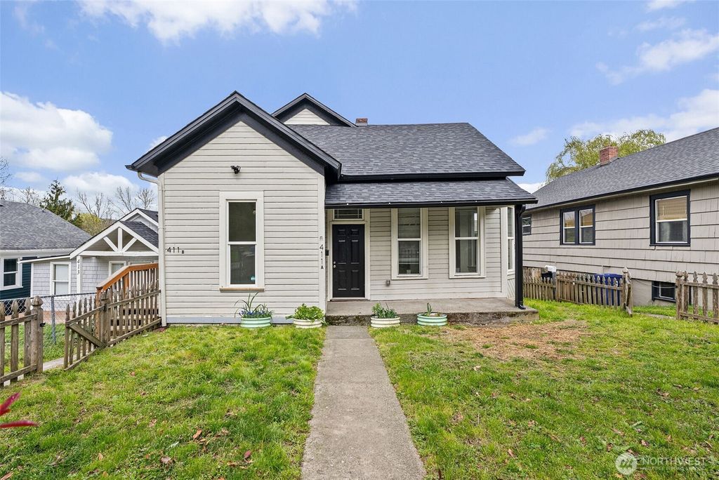 Photo of 409 S 30th Street, Tacoma, WA 98402 (MLS # 2507125)