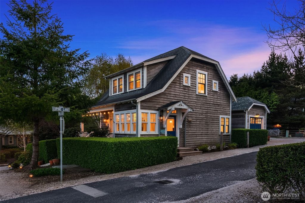 Photo of 7 Lupine Lane, Pacific Beach, WA 98571 (MLS # 2517408)