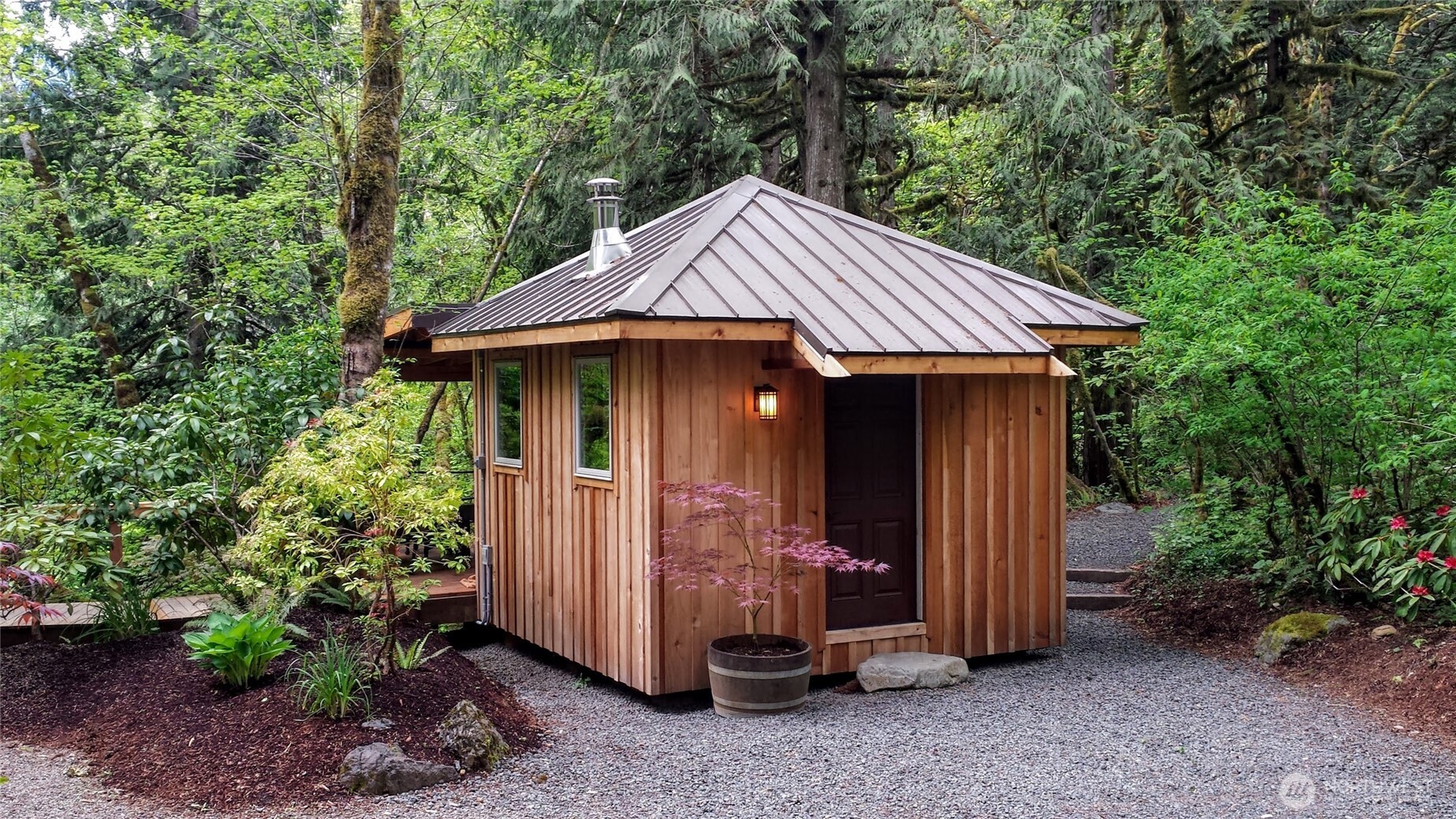 423 Lords Lake Loop