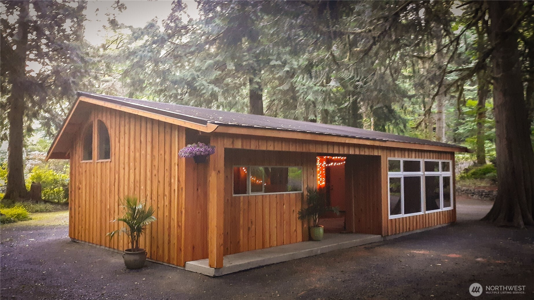 423 Lords Lake Loop