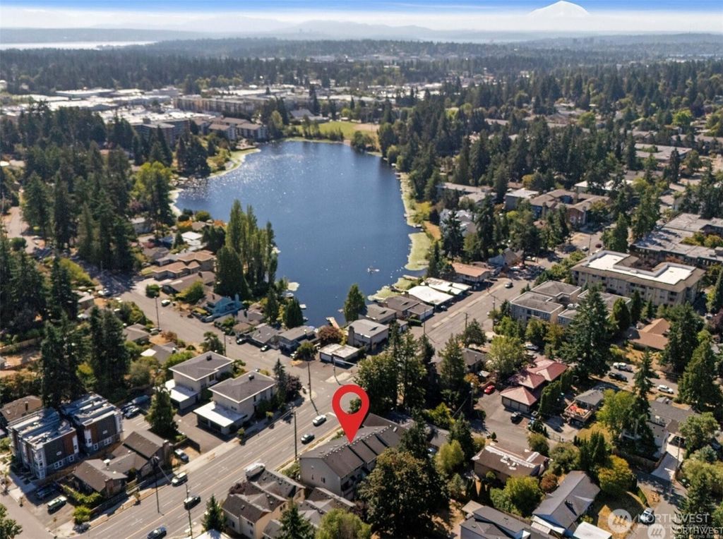 Photo of 13709 Greenwood Avenue N, Seattle, WA 98133 (MLS # 2366181)