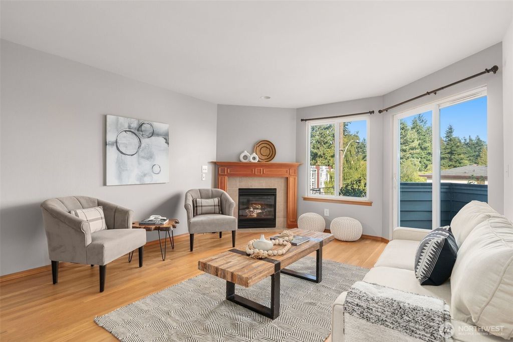 Photo of 13709 Greenwood Avenue N, Seattle, WA 98133 (MLS # 2366181)