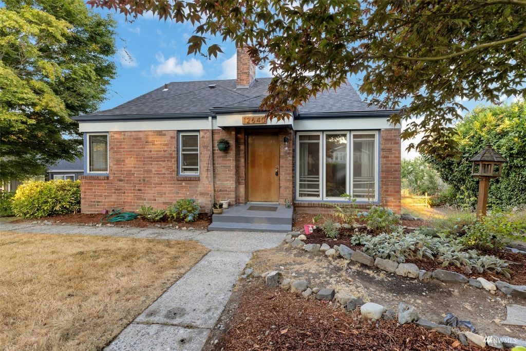 Photo of 12640 Roseberg Avenue S, Seattle, WA 98168 (MLS # 1991665)