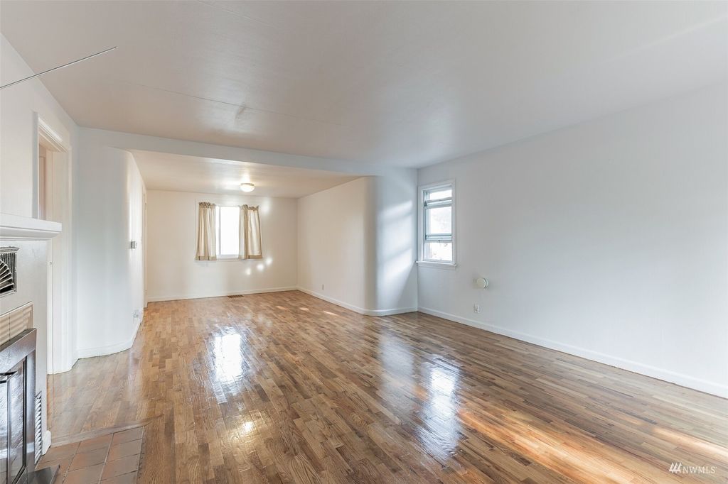 Photo of 12640 Roseberg Avenue S, Seattle, WA 98168 (MLS # 1991665)