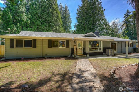 Photo of 12015 59th Avenue E, Puyallup, WA 98373 (MLS # 2540477)