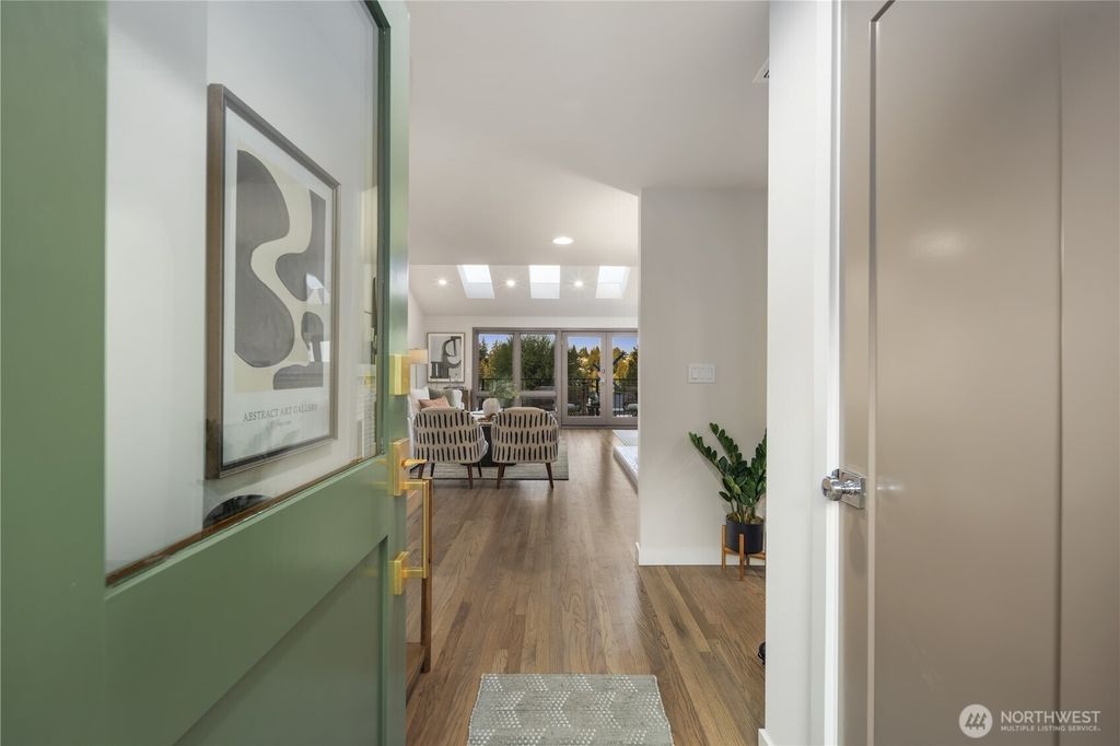 Photo of 5006 Harold Place NE, Seattle, WA 98105 (MLS # 2437560)