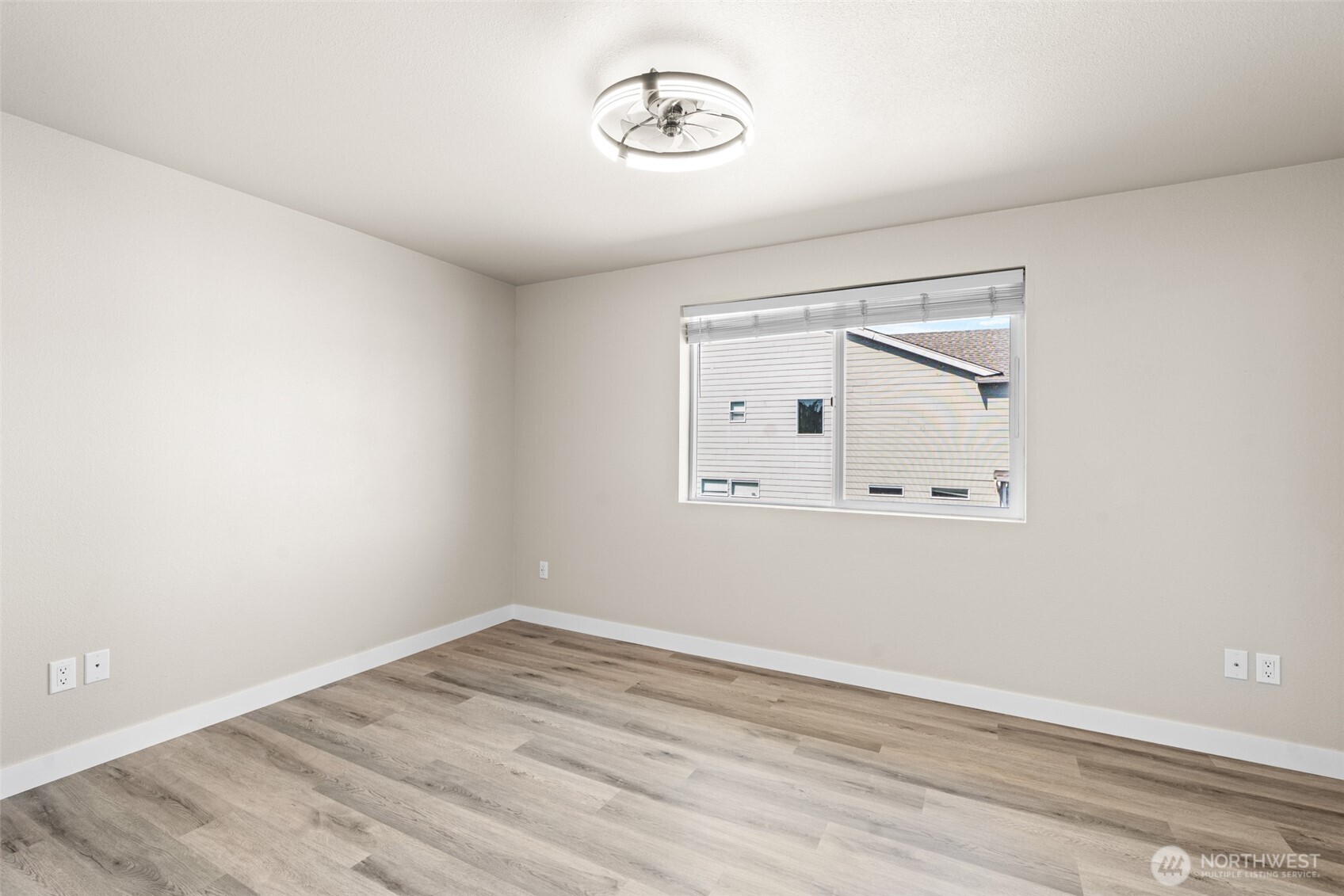 Spanaway, Washington 98387, United States, 3 Bedrooms Bedrooms, ,2 BathroomsBathrooms,Residential,Active,203959