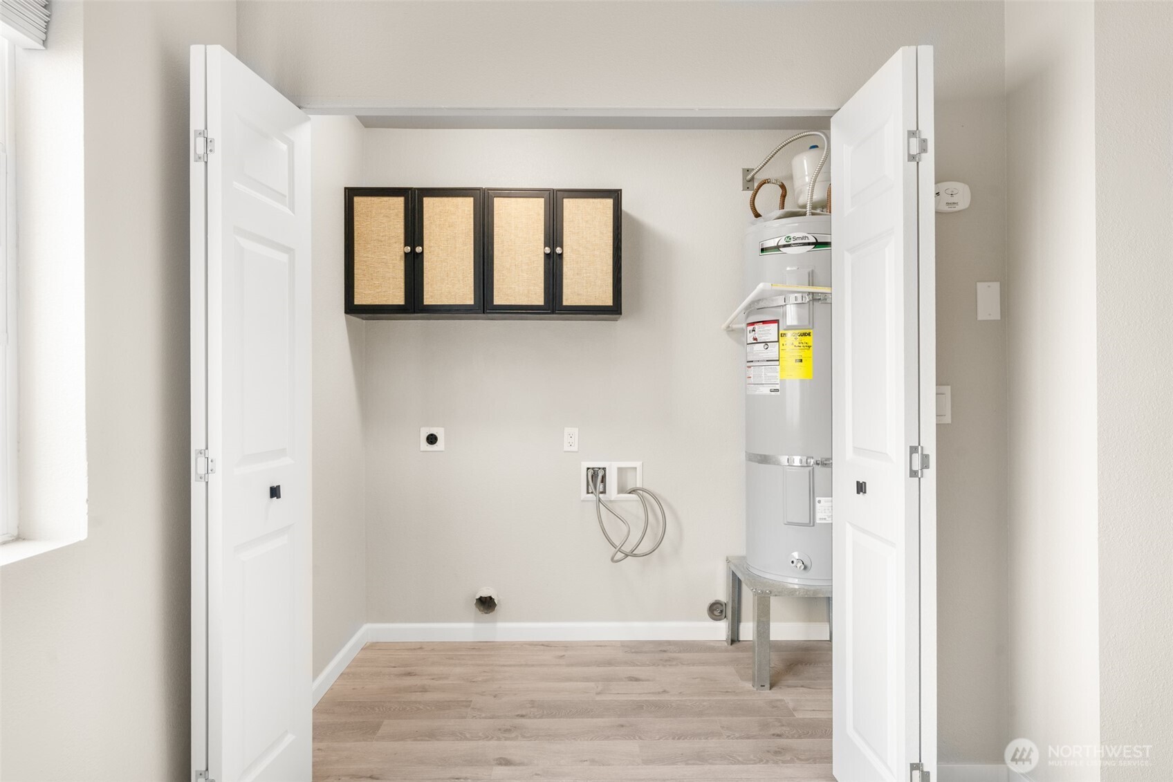 Spanaway, Washington 98387, United States, 3 Bedrooms Bedrooms, ,2 BathroomsBathrooms,Residential,Active,203959