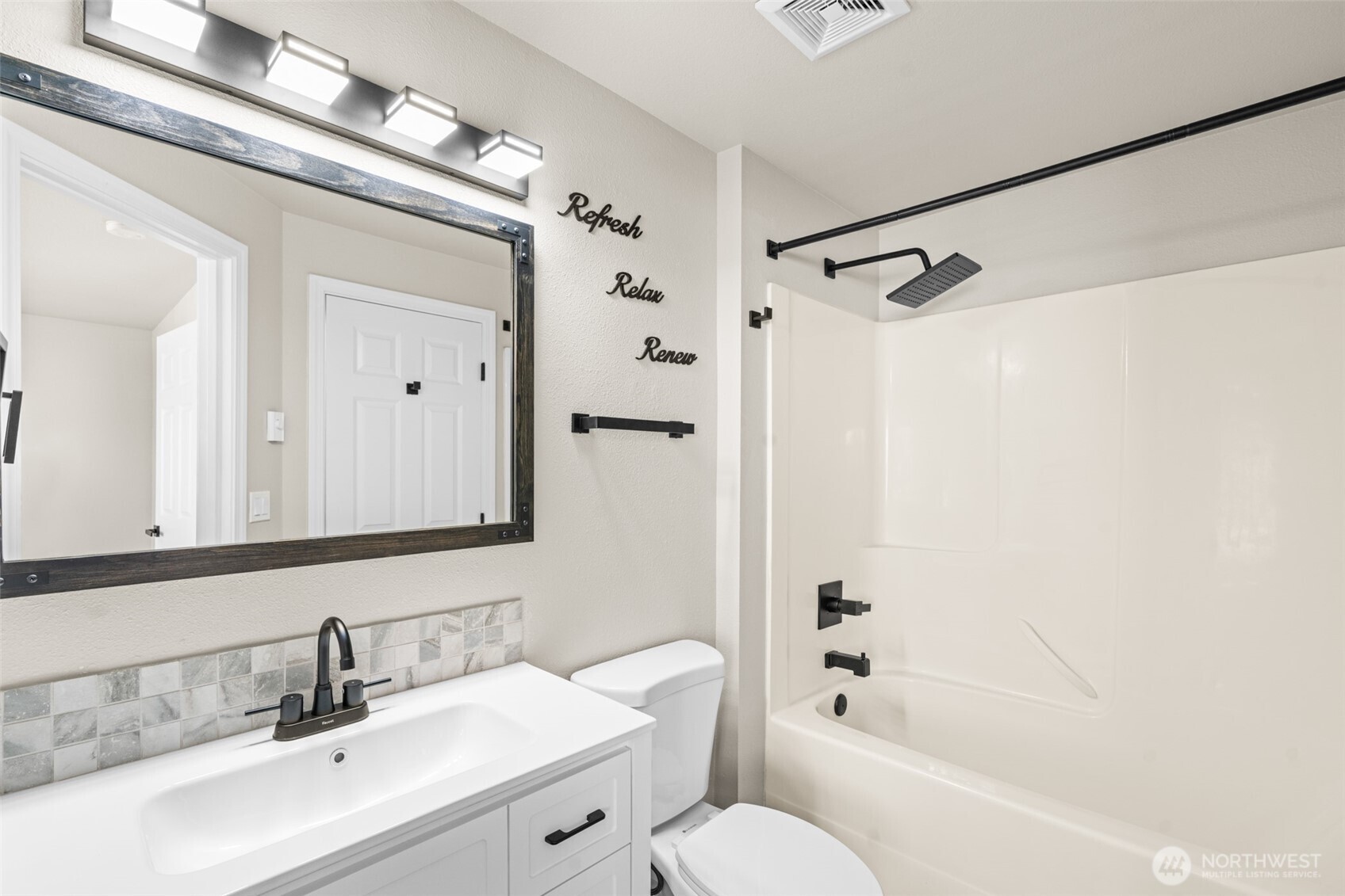 Spanaway, Washington 98387, United States, 3 Bedrooms Bedrooms, ,2 BathroomsBathrooms,Residential,Active,203959